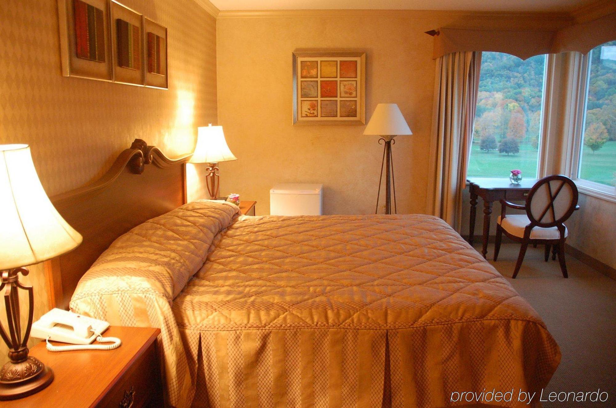 Hotel Honors Haven Retreat & Conference Ellenville Zimmer foto