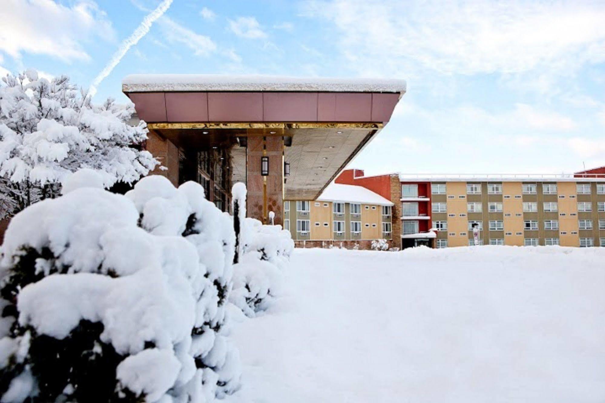 Hotel Honors Haven Retreat & Conference Ellenville Exterior foto